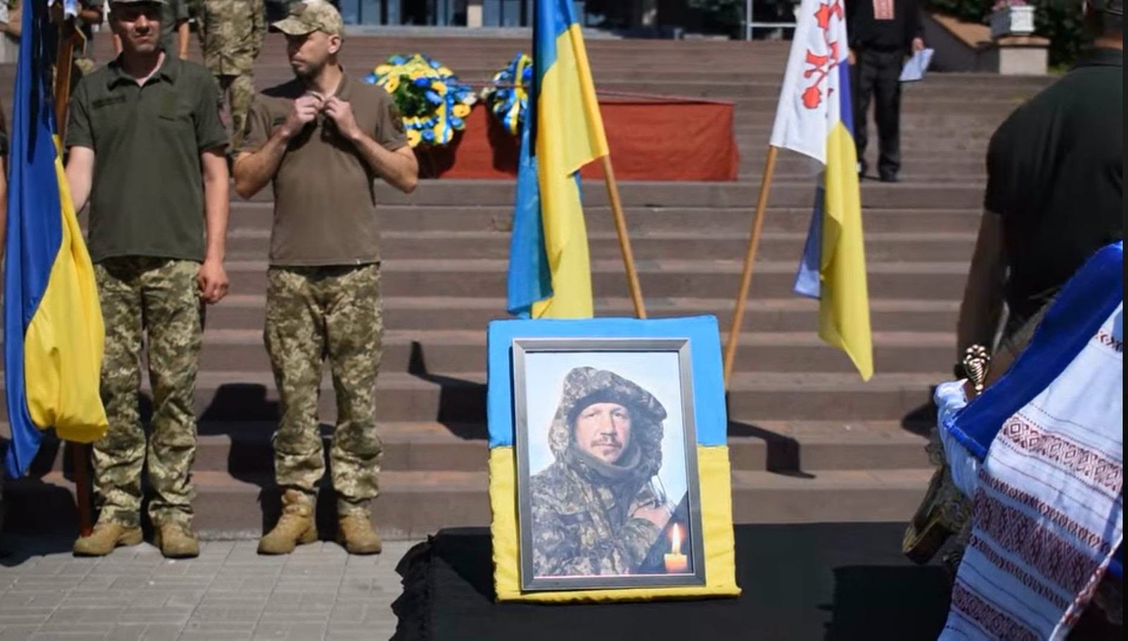 СВІТЛА ПАМ’ЯТЬ ТА ВІЧНИЙ СПОКІЙ